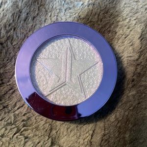 Jeffree Star Supreme Frost in Choking On Ice